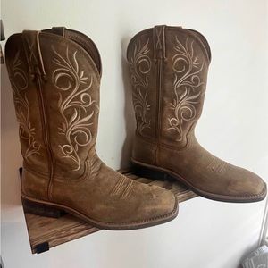 Twisted x women’s boots 8.5 square toe